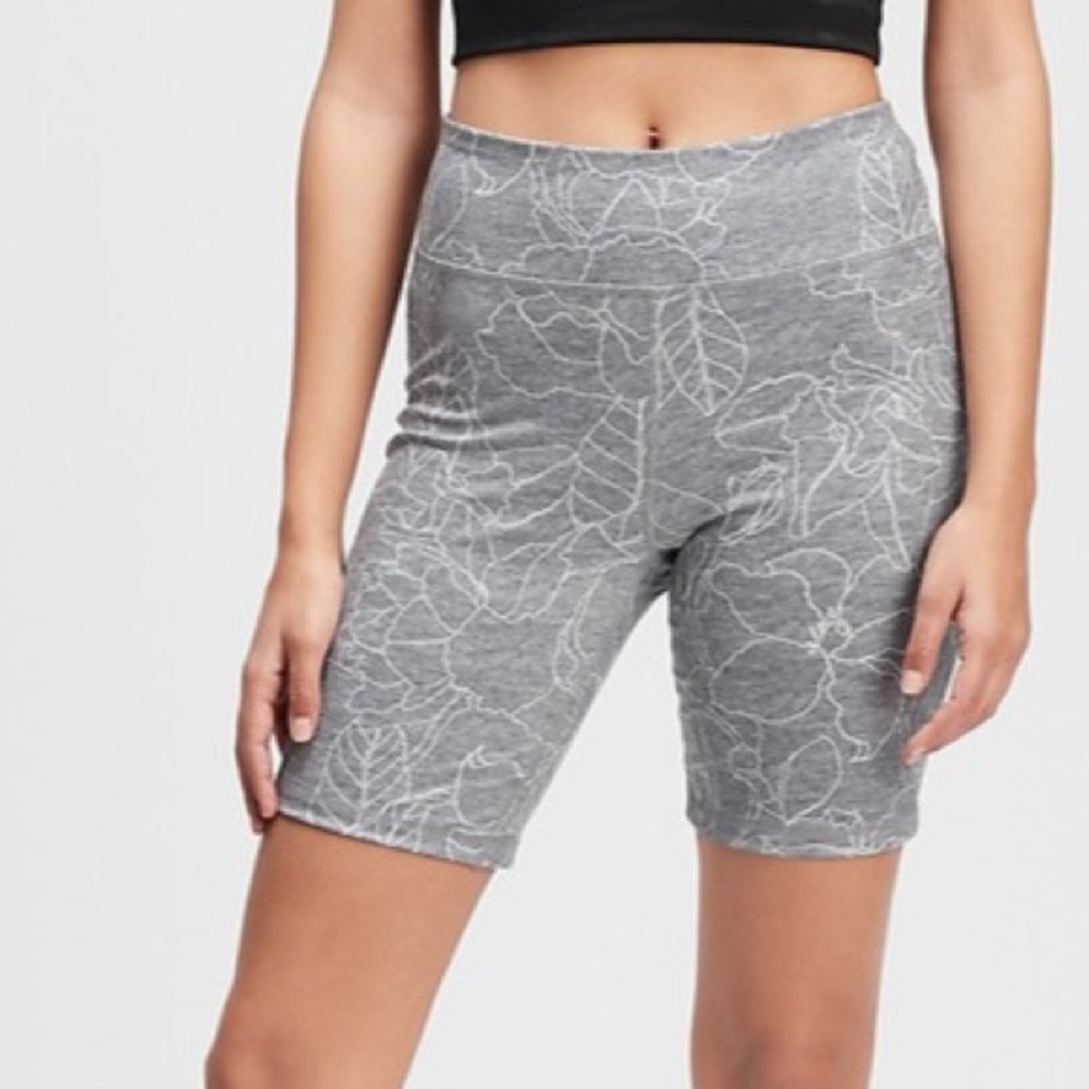 Gap Fit Floral Sketch Bike Shorts
